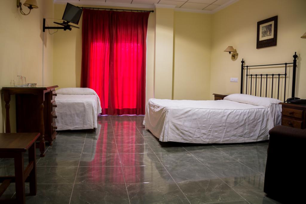 Hostal Restaurante La Curva آدرا المظهر الخارجي الصورة